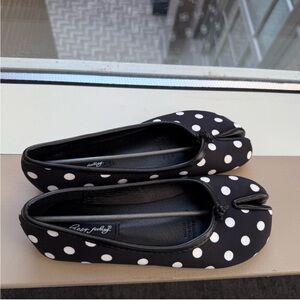 Polka Dot Split Toe Tabi Shoes
